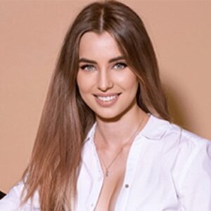 Julia B